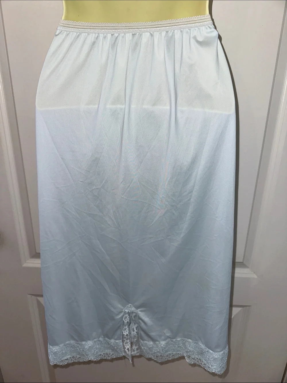 Vintage 60s Pinehurst Lingerie Light Blue Lace-Hem Half Slip‎ - Picture 4 of 7